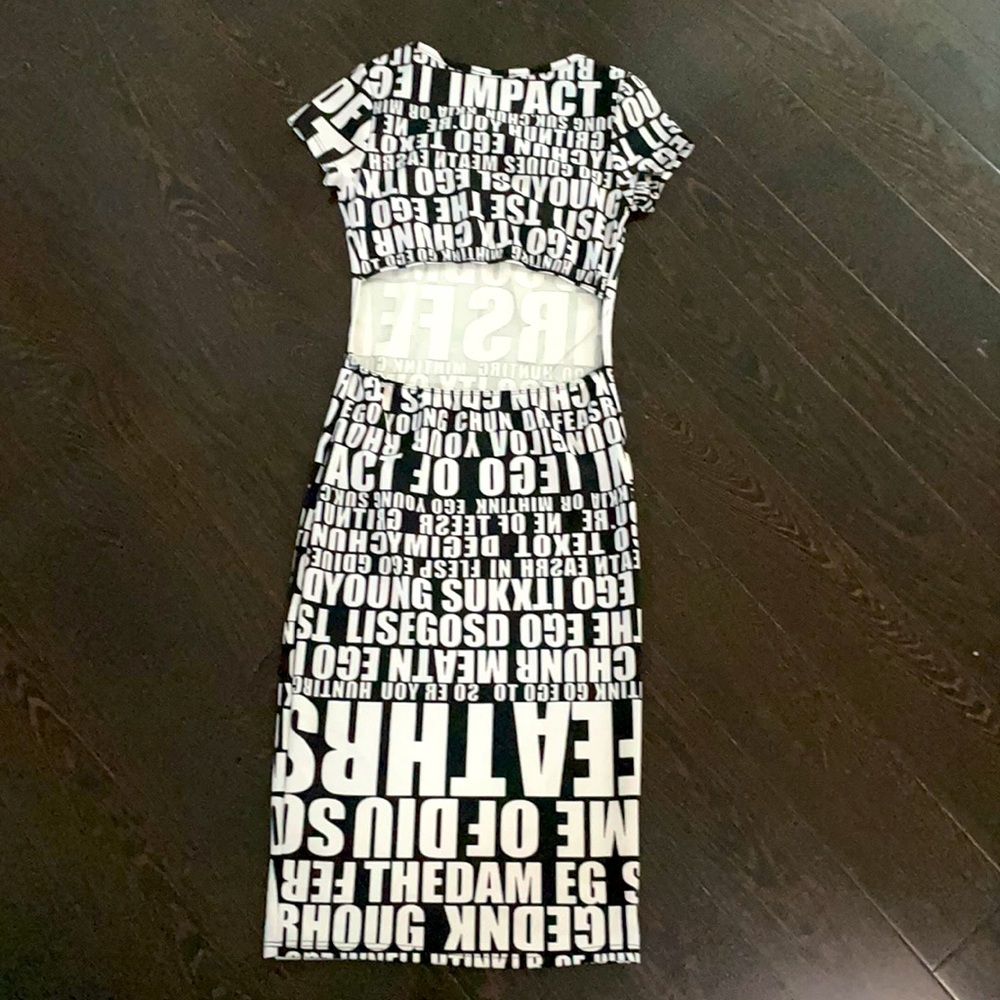Dress - Picture 2 of 2